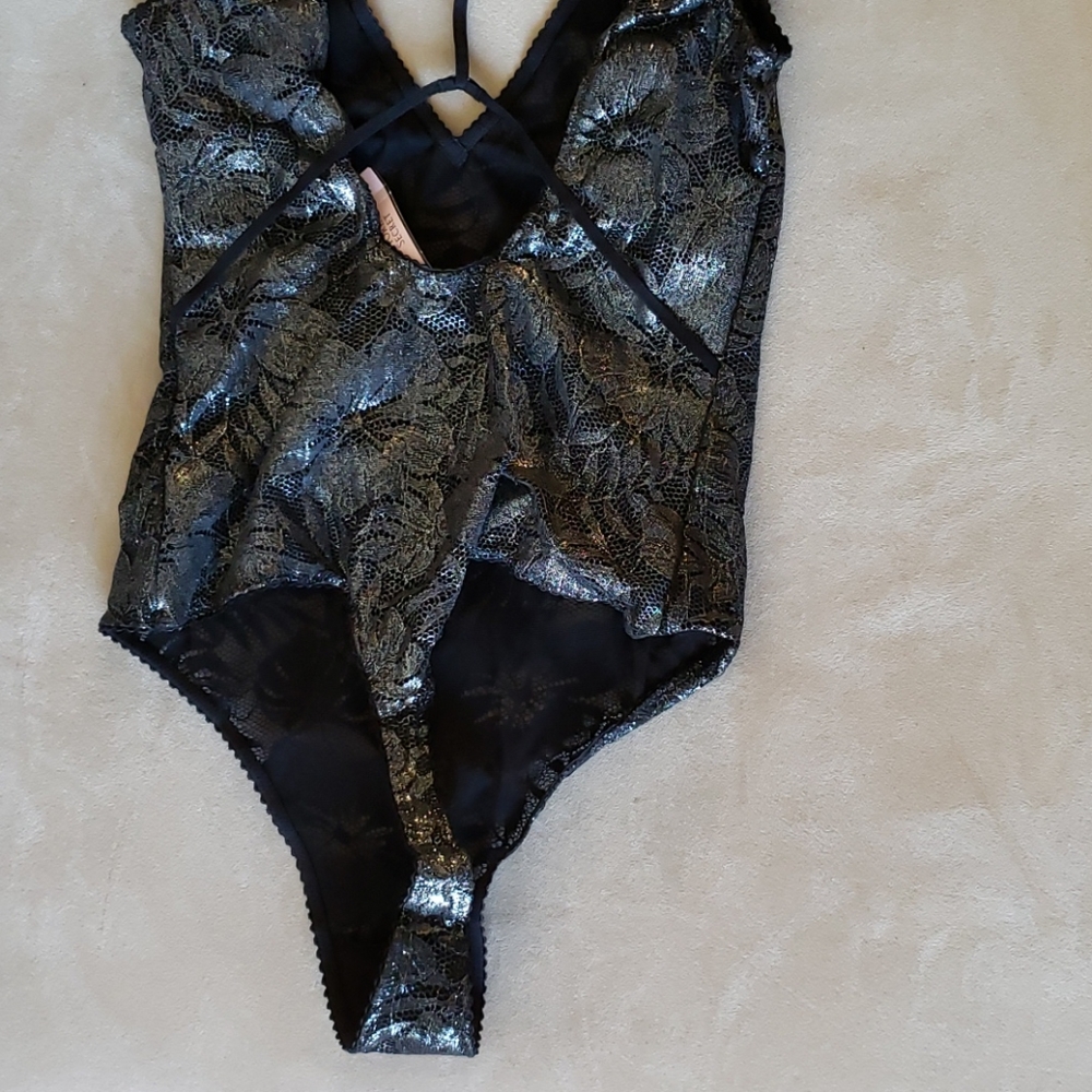 Victoria's Secret Sexy Black Lace Teddy Lingerie - Picture 6 of 6